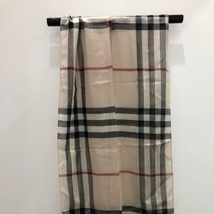 Burberry silk & wool scarf